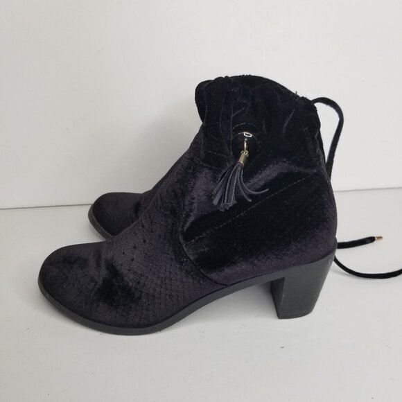 Tara Black Ankle Boots Booties Tassels Pull On Women's 7.5 - Picture 1 of 7